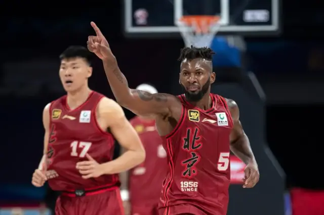 AA, 毕竟球队现, 挑选