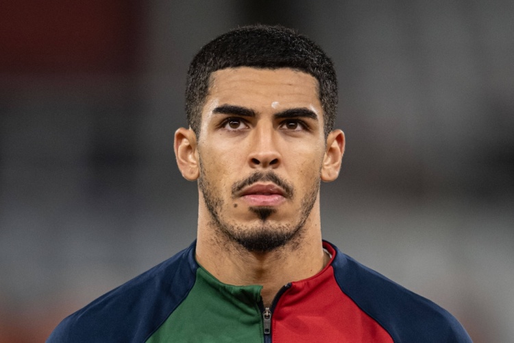 岁边后卫达, 墨西哥人的