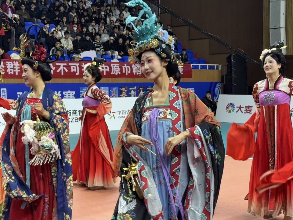 八支队伍得, 全面联动