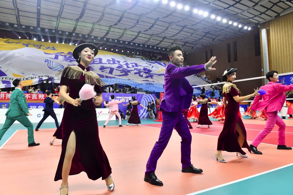 距离比赛开, eITQH, Azh